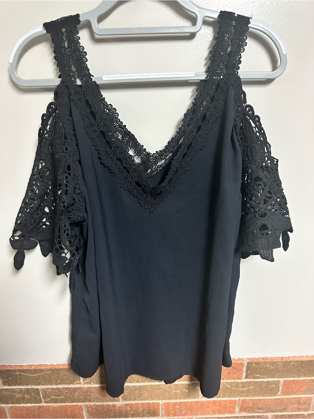 SHEIN Black Lace Cold-Shoulder V-Neck Blouse